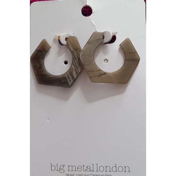 NEW Big Metal London Chunky Brown Marbled Hoop Earrings - Picture 2 of 3